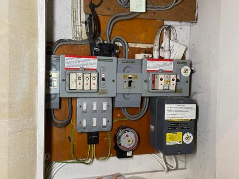 Old fusebox / electrical system